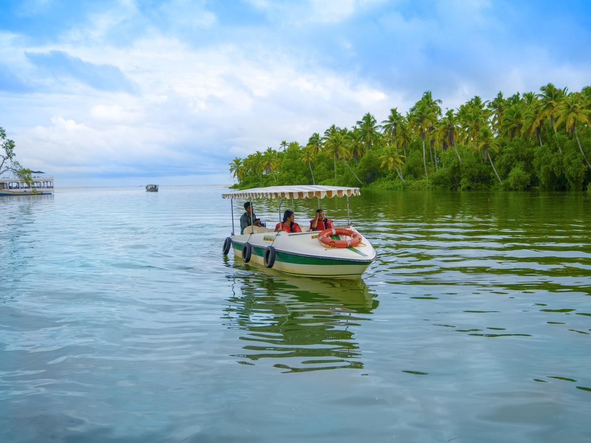 فندق أيسولا دي كوكو Poovar المظهر الخارجي الصورة
